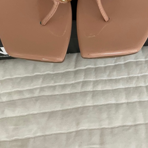 INC International Concepts Women's Sandals in Tan with Gold Detail - Picture 2 of 5